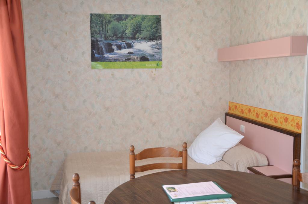 Logis Auberge De L'Allagnonette Saint-Poncy Zewnętrze zdjęcie